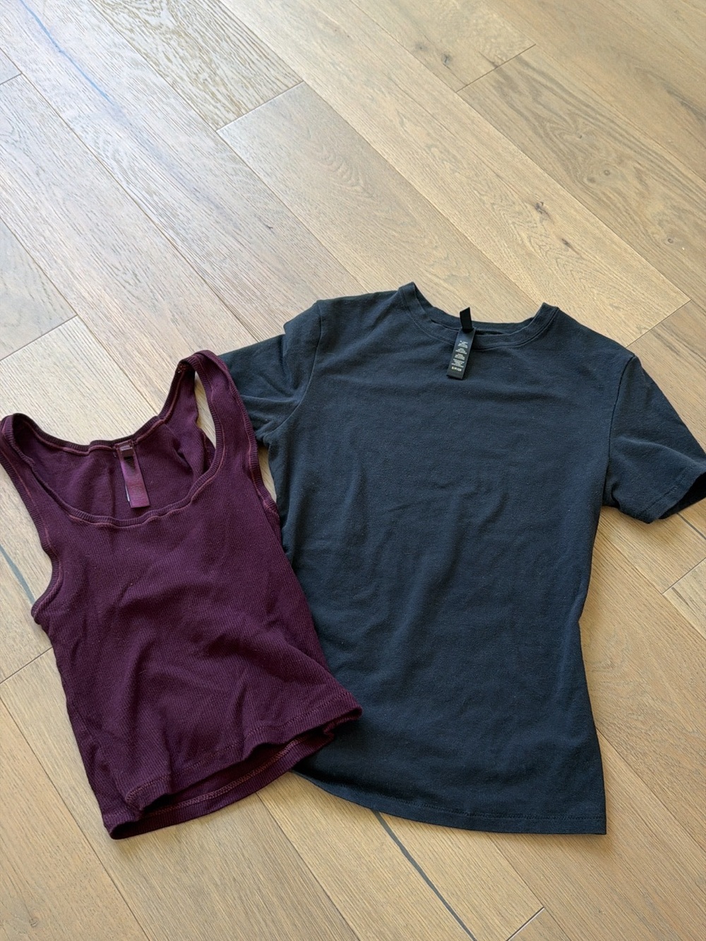 SKIMS TOPS